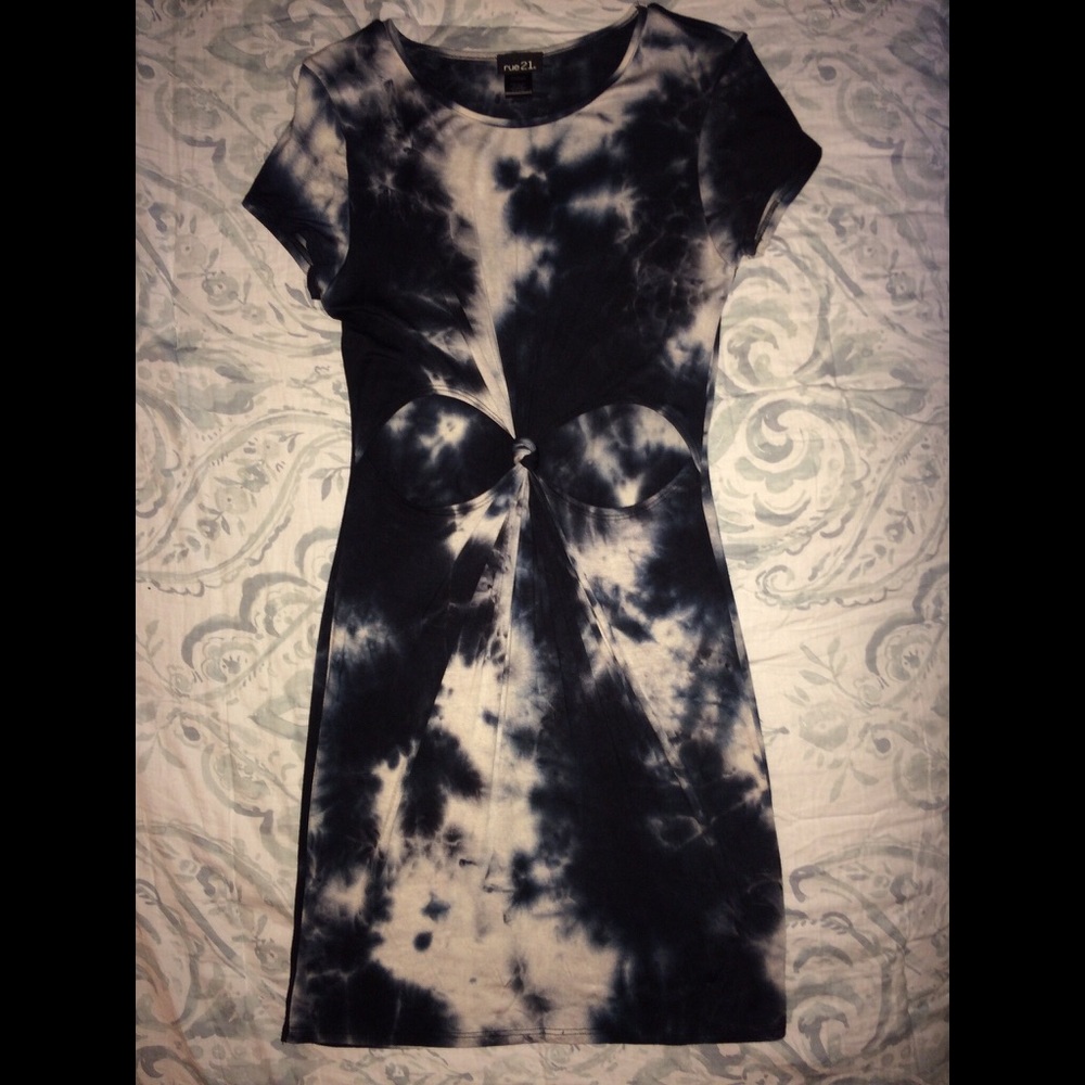 Rue21 Dark Blue/White Tie Dye Dress